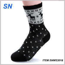 2015 Großhandelsqualitäts-kundenspezifische gestrickte Weihnachtsstrumpf-Socken